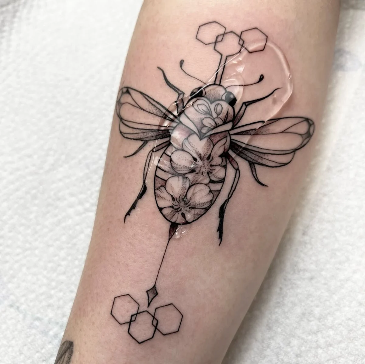 Fineline Tattoo aus Ink District Heppenheim