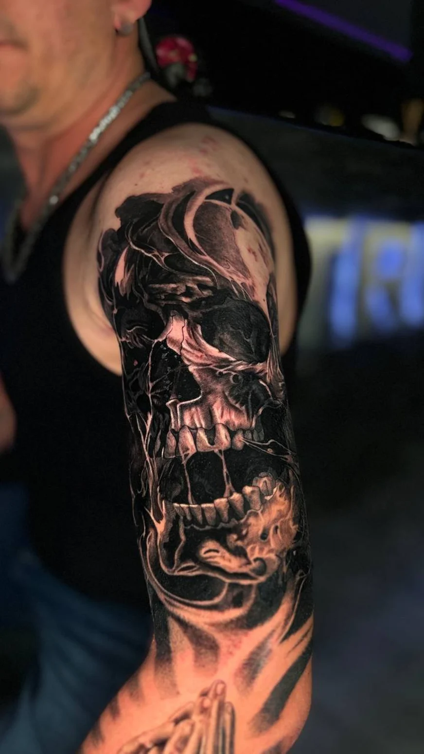 Blackwork Tattoo aus Ink District Mannheim